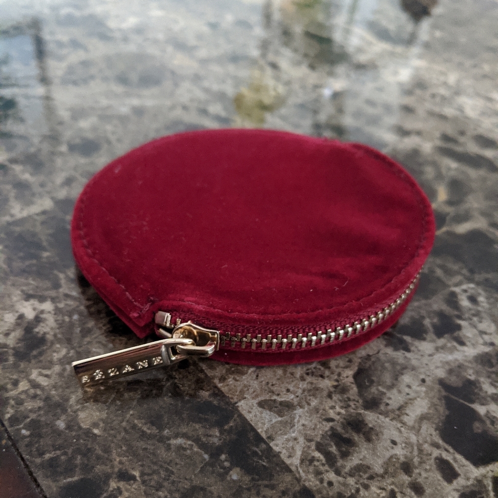 Sézane Velvet Pouch